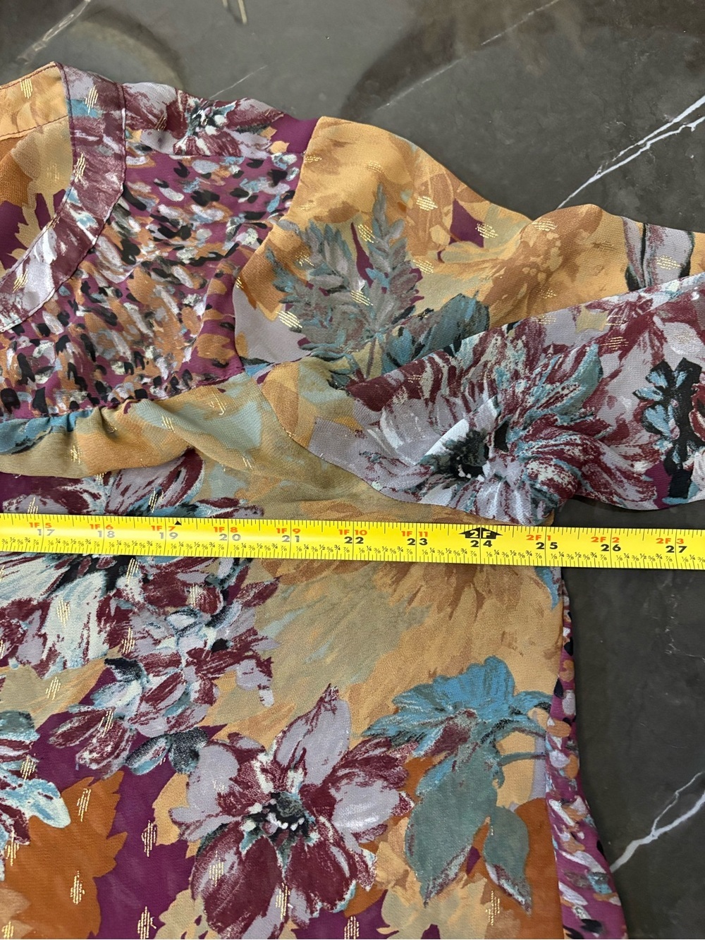 fig and flower Floral Long Sleeve Button-Down Blouse with Gold Metallic Size 2X - Picture 10 of 13